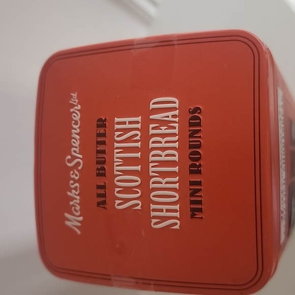 Marks and Spencer Scottish Shortbread Tin, British Phone Booth, London - Picture 7 of 9